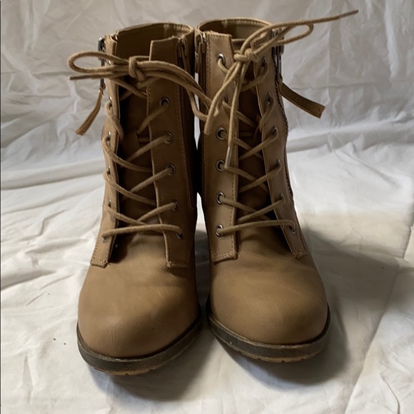 Lace up booties - Picture 3 of 3